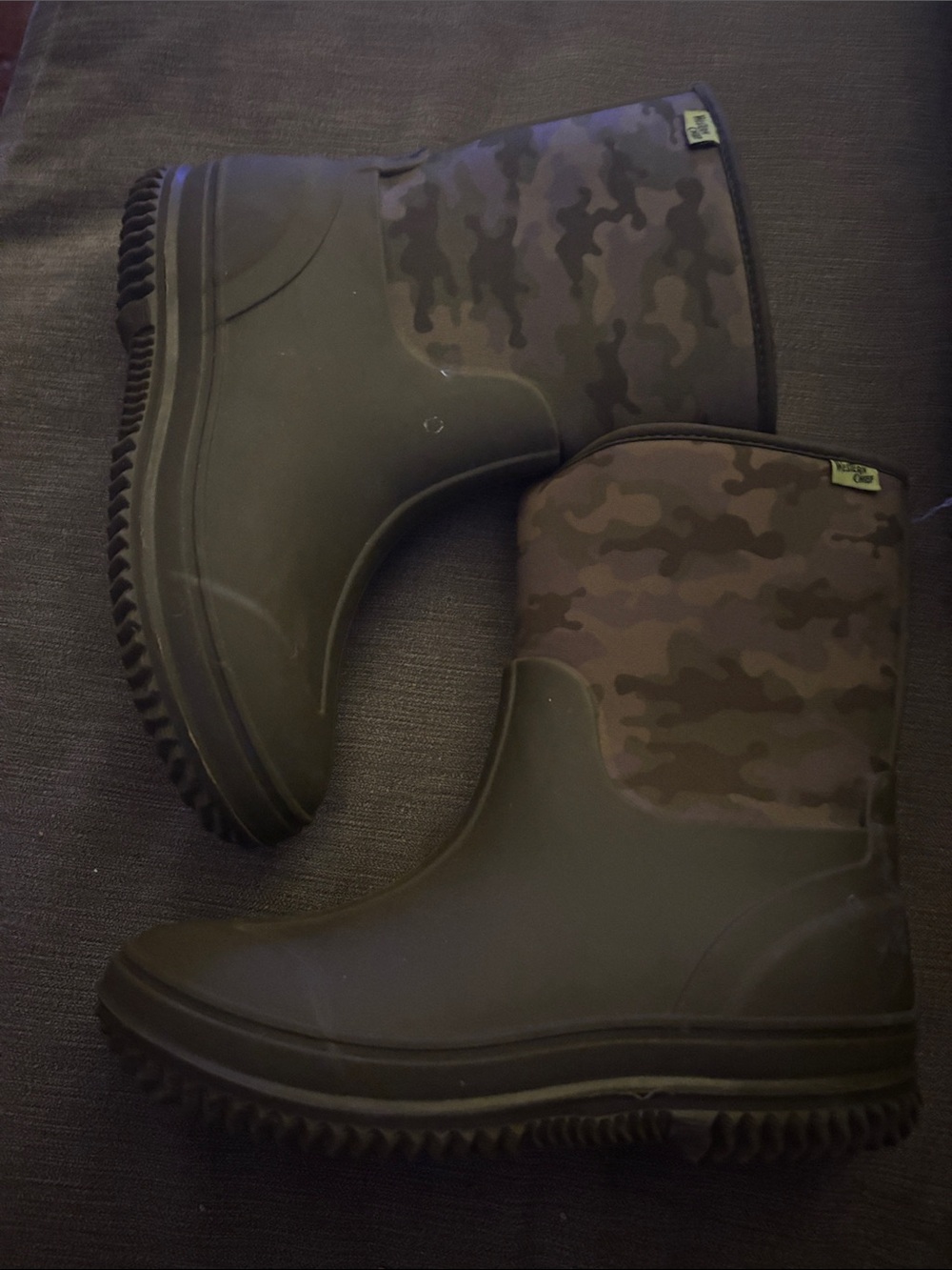 Boys Olive Green Camo Waterproof Rain Boots 6B western chief